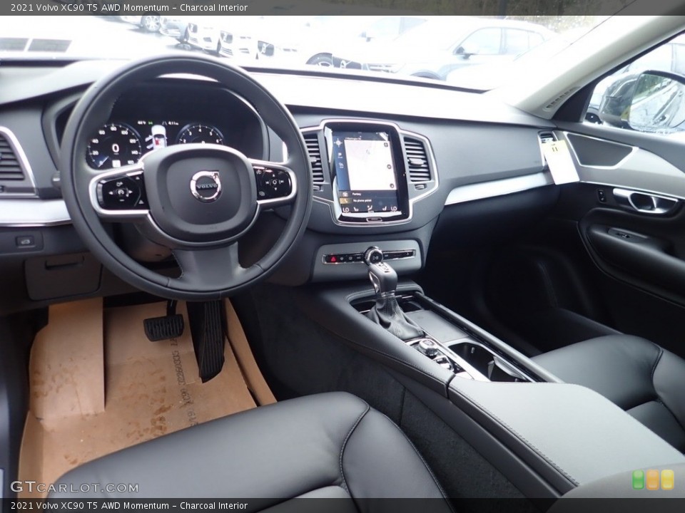 Charcoal Interior Photo for the 2021 Volvo XC90 T5 AWD Momentum #140045176