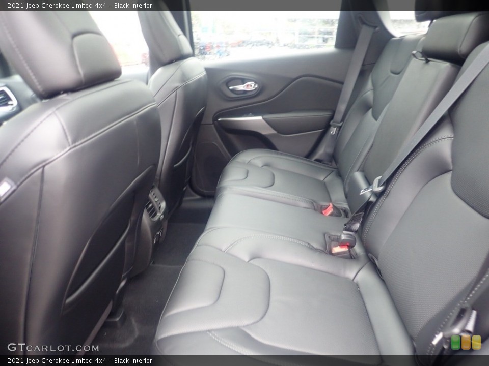 Black Interior Rear Seat for the 2021 Jeep Cherokee Limited 4x4 #140055430