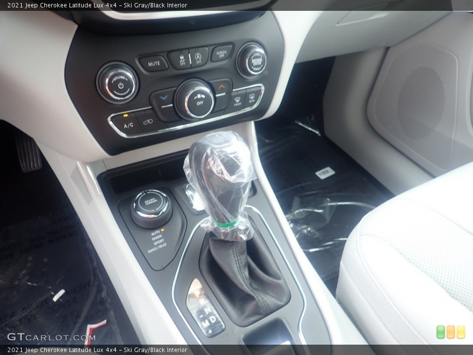 Ski Gray/Black Interior Controls for the 2021 Jeep Cherokee Latitude Lux 4x4 #140060017