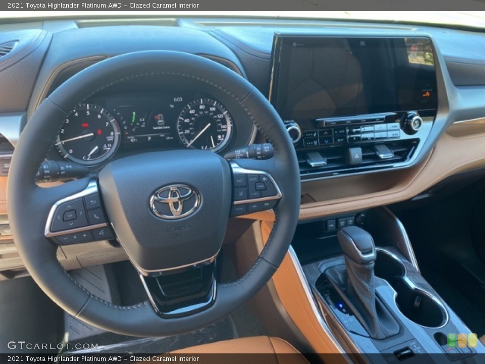 Glazed Caramel Interior Dashboard for the 2021 Toyota Highlander Platinum AWD #140085719