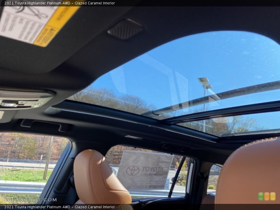 Glazed Caramel Interior Sunroof for the 2021 Toyota Highlander Platinum AWD #140085782