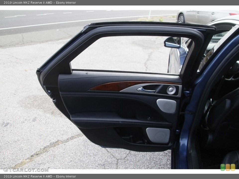 Ebony Interior Door Panel for the 2019 Lincoln MKZ Reserve II AWD #140088826