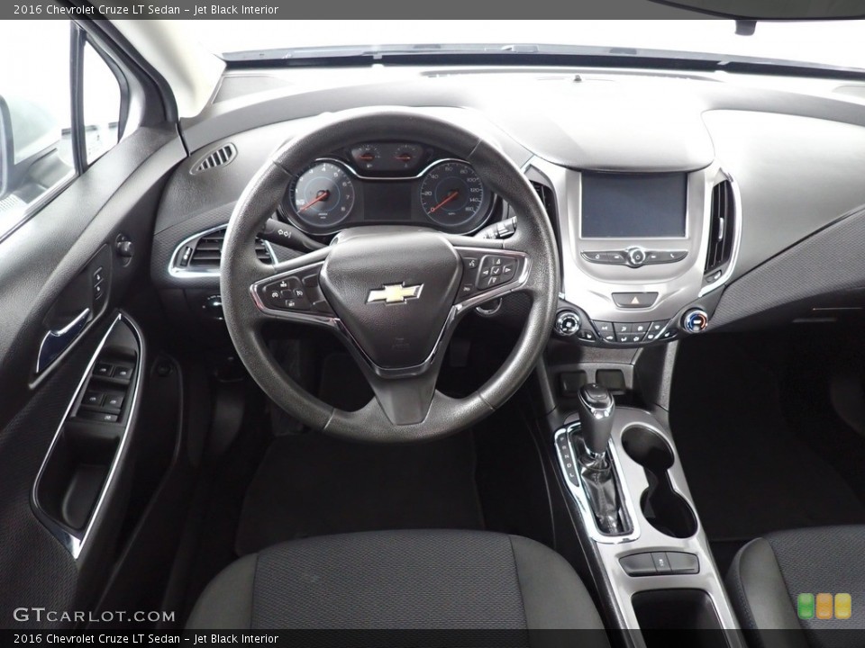 Jet Black Interior Photo for the 2016 Chevrolet Cruze LT Sedan #140093420