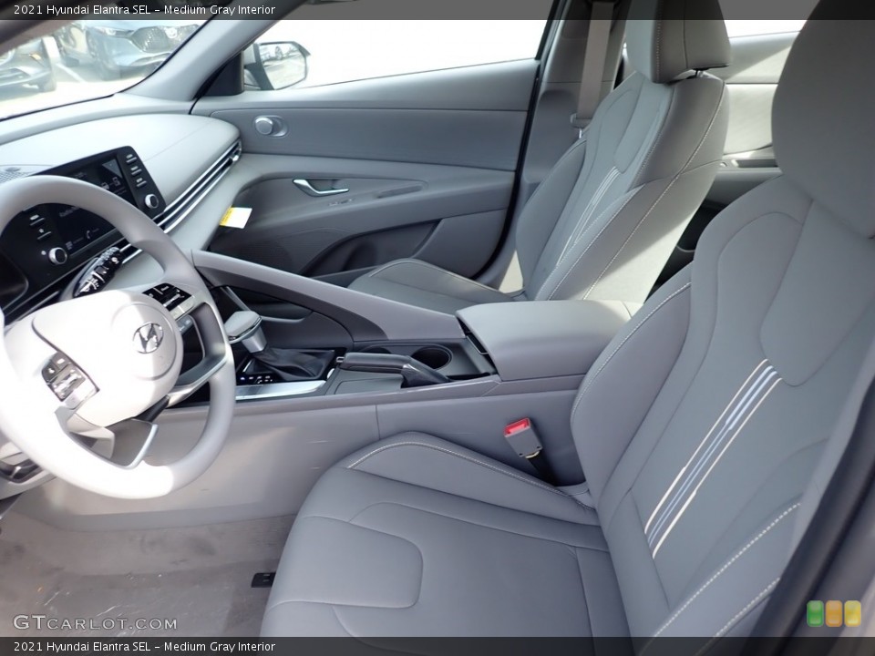 Medium Gray Interior Photo for the 2021 Hyundai Elantra SEL #140113708