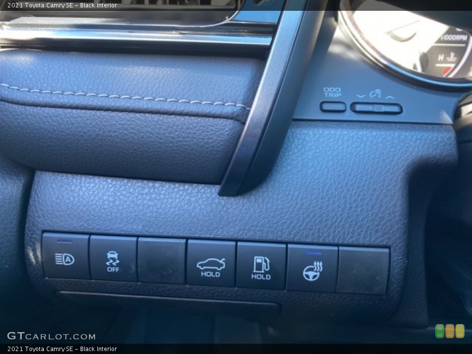 Black Interior Controls for the 2021 Toyota Camry SE #140114324