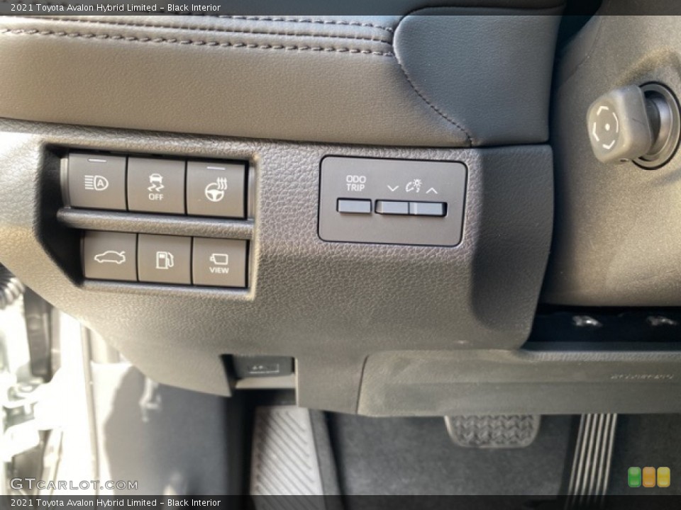 Black Interior Controls for the 2021 Toyota Avalon Hybrid Limited #140117209
