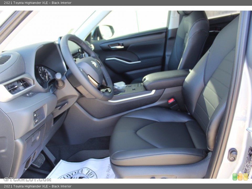Black Interior Front Seat for the 2021 Toyota Highlander XLE #140121178