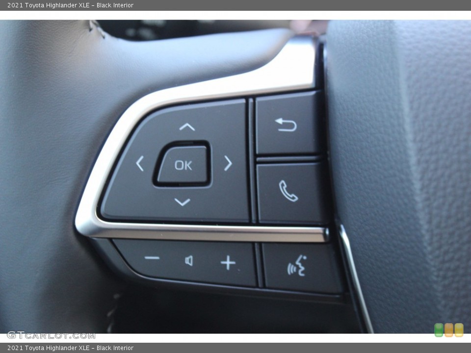 Black Interior Steering Wheel for the 2021 Toyota Highlander XLE #140121187