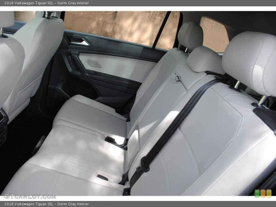 Storm Gray Interior Rear Seat for the 2018 Volkswagen Tiguan SEL #140128287