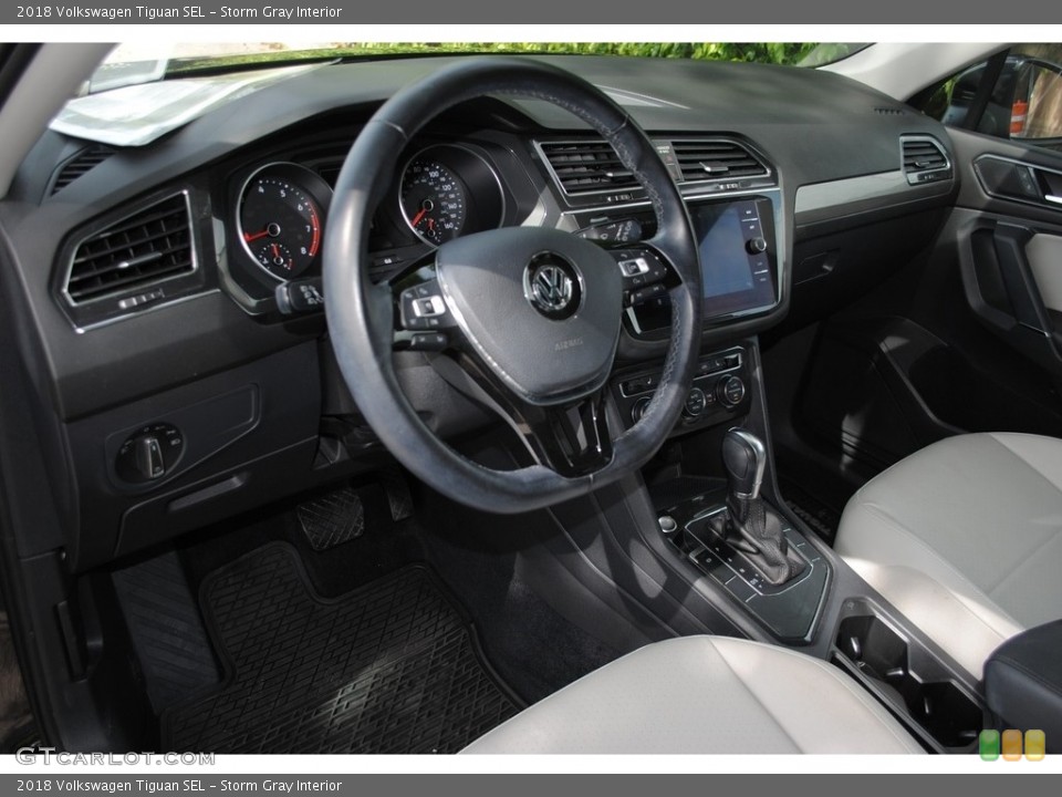 Storm Gray Interior Dashboard for the 2018 Volkswagen Tiguan SEL #140128362
