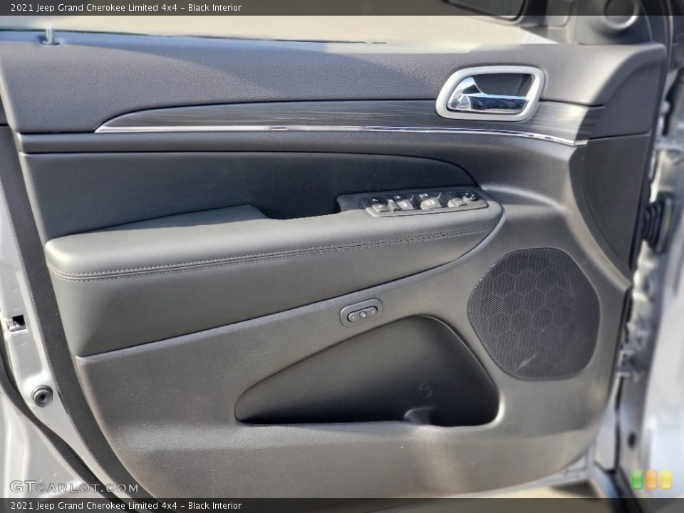 Black Interior Door Panel for the 2021 Jeep Grand Cherokee Limited 4x4 #140132286