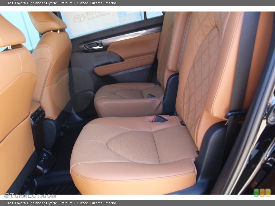 Glazed Caramel Interior Rear Seat for the 2021 Toyota Highlander Hybrid Platinum #140138460