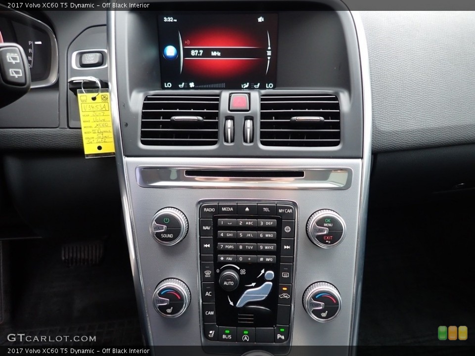 Off Black Interior Controls for the 2017 Volvo XC60 T5 Dynamic #140175938