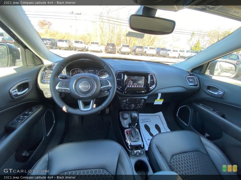 Black Interior Photo for the 2021 Jeep Compass Latitude 4x4 #140183921