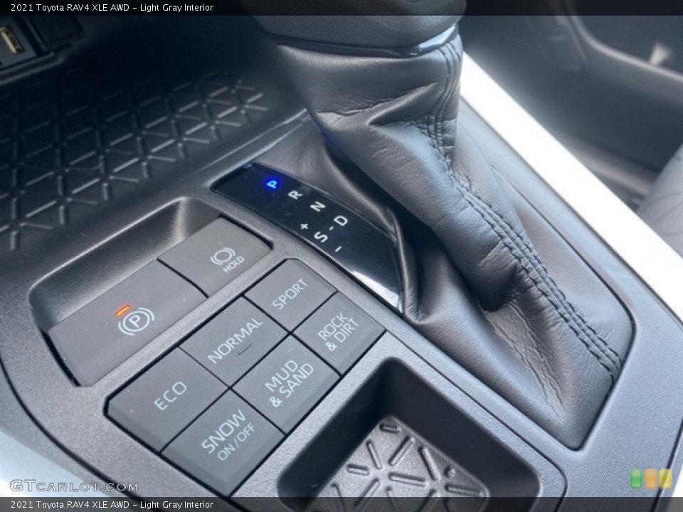 Light Gray Interior Controls for the 2021 Toyota RAV4 XLE AWD #140199381