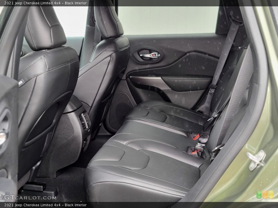 Black Interior Rear Seat for the 2021 Jeep Cherokee Limited 4x4 #140201639