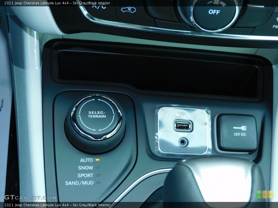 Ski Gray/Black Interior Controls for the 2021 Jeep Cherokee Latitude Lux 4x4 #140209737