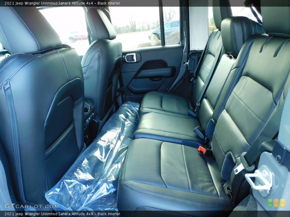 Black Interior Rear Seat for the 2021 Jeep Wrangler Unlimited Sahara Altitude 4x4 #140210292