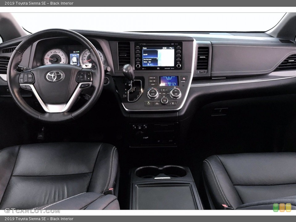 Black Interior Dashboard for the 2019 Toyota Sienna SE #140216204