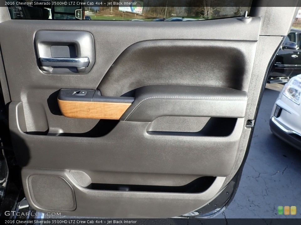 Jet Black Interior Door Panel for the 2016 Chevrolet Silverado 3500HD LTZ Crew Cab 4x4 #140220985