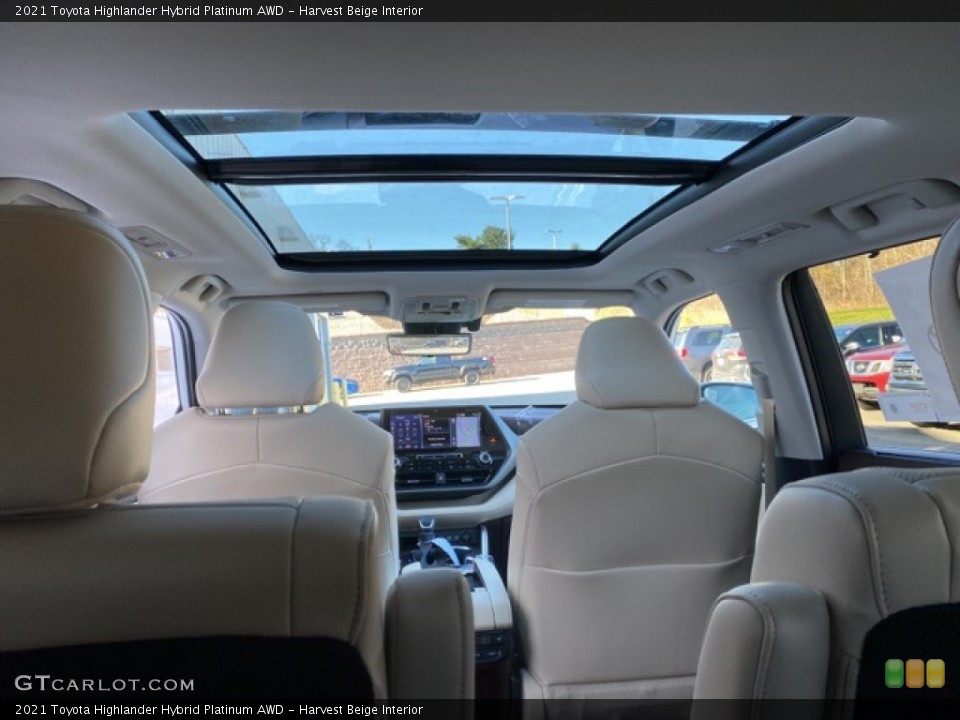 Harvest Beige Interior Rear Seat for the 2021 Toyota Highlander Hybrid Platinum AWD #140221069