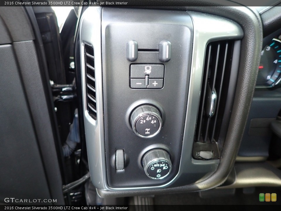 Jet Black Interior Controls for the 2016 Chevrolet Silverado 3500HD LTZ Crew Cab 4x4 #140221255