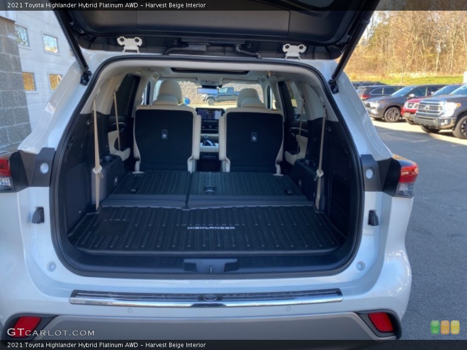 Harvest Beige Interior Trunk for the 2021 Toyota Highlander Hybrid Platinum AWD #140221573