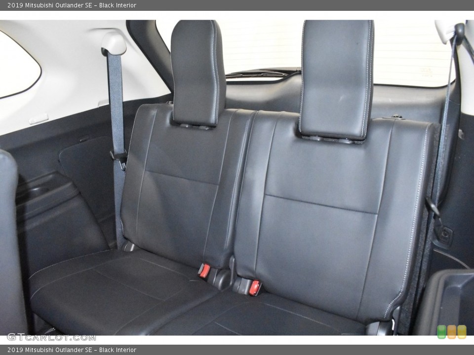 Black Interior Rear Seat for the 2019 Mitsubishi Outlander SE #140223673