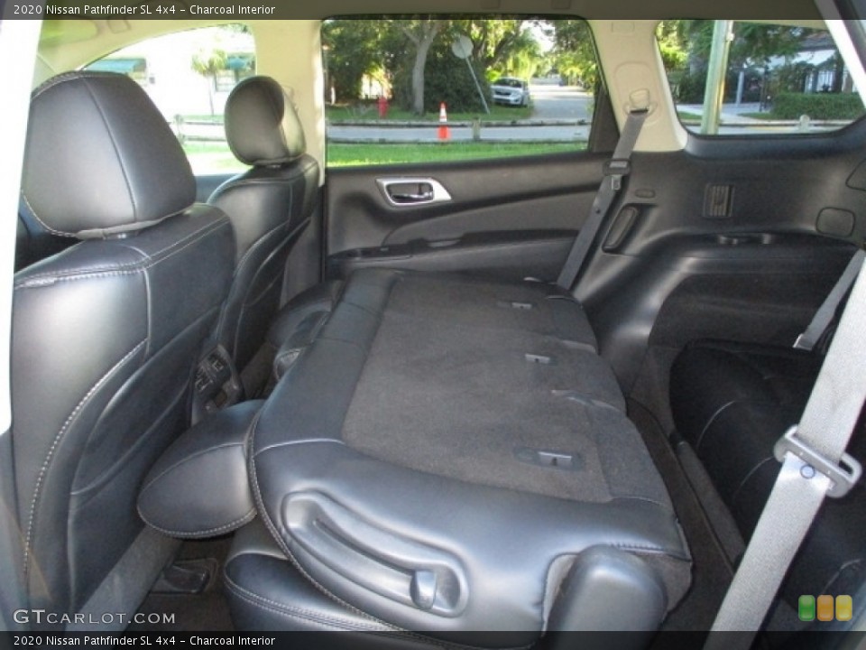 Charcoal Interior Rear Seat for the 2020 Nissan Pathfinder SL 4x4 #140224009