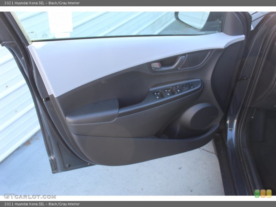 Black/Gray Interior Door Panel for the 2021 Hyundai Kona SEL #140235009