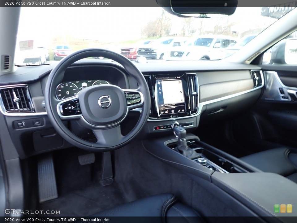 Charcoal Interior Photo for the 2020 Volvo V90 Cross Country T6 AWD #140236164
