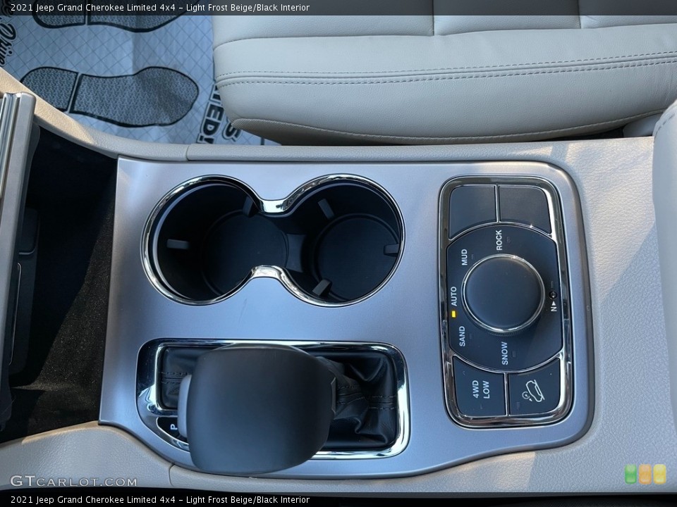 Light Frost Beige/Black Interior Controls for the 2021 Jeep Grand Cherokee Limited 4x4 #140247398