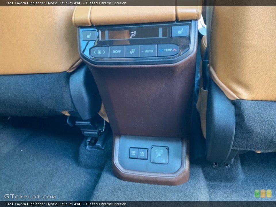 Glazed Caramel Interior Rear Seat for the 2021 Toyota Highlander Hybrid Platinum AWD #140248025