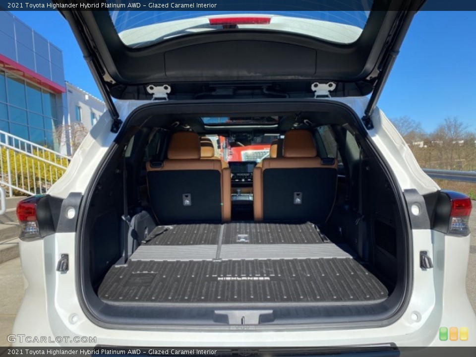 Glazed Caramel Interior Trunk for the 2021 Toyota Highlander Hybrid Platinum AWD #140248097