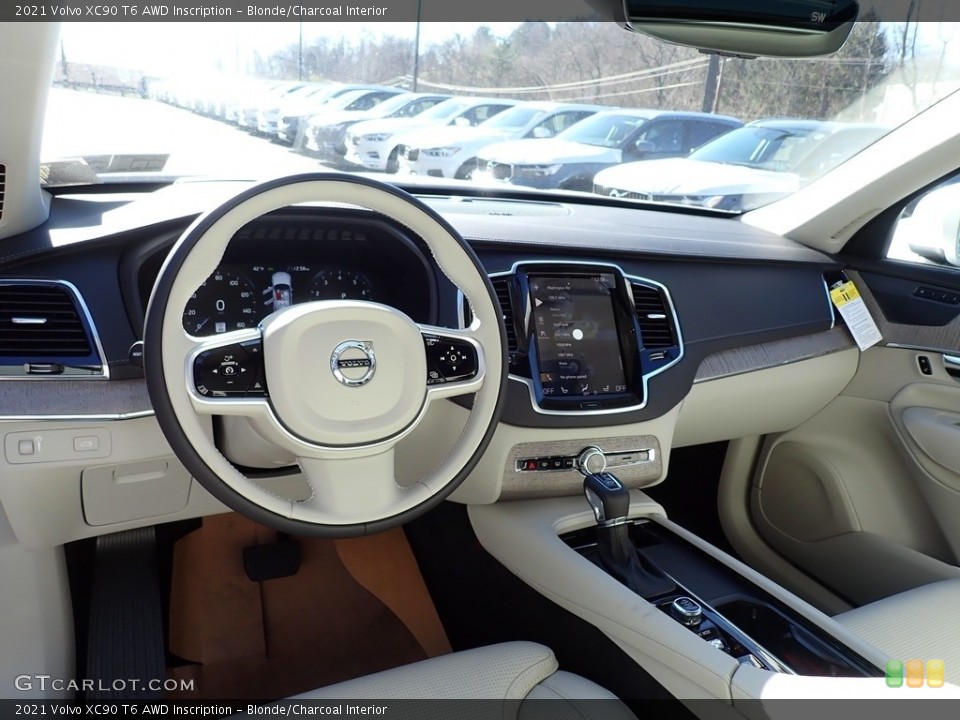 Blonde/Charcoal Interior Dashboard for the 2021 Volvo XC90 T6 AWD Inscription #140258699