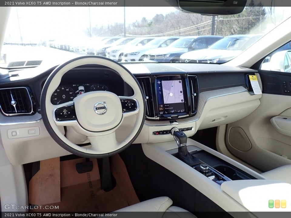 Blonde/Charcoal Interior Dashboard for the 2021 Volvo XC60 T5 AWD Inscription #140259357