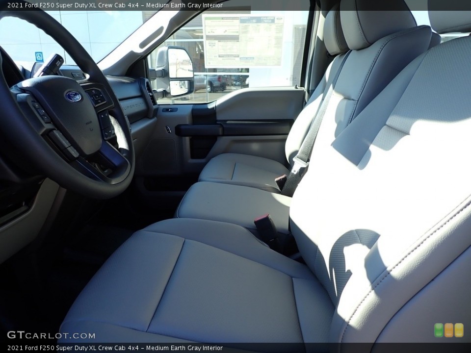 Medium Earth Gray Interior Photo for the 2021 Ford F250 Super Duty XL Crew Cab 4x4 #140260241
