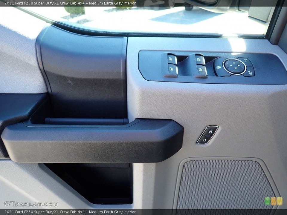 Medium Earth Gray Interior Door Panel for the 2021 Ford F250 Super Duty XL Crew Cab 4x4 #140260352