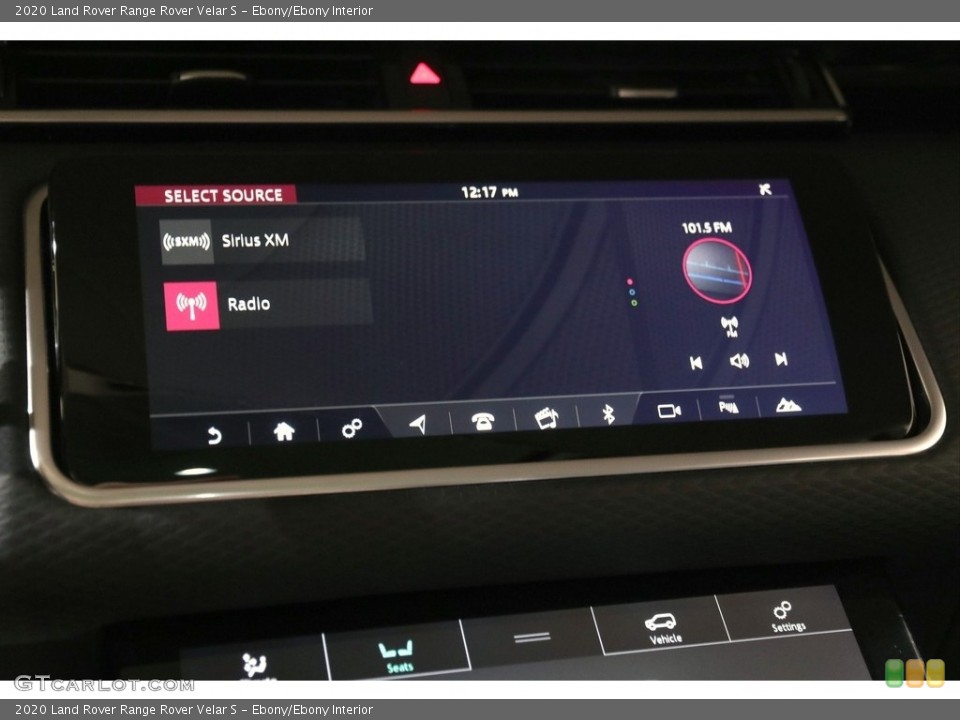 Ebony/Ebony Interior Controls for the 2020 Land Rover Range Rover Velar S #140267762