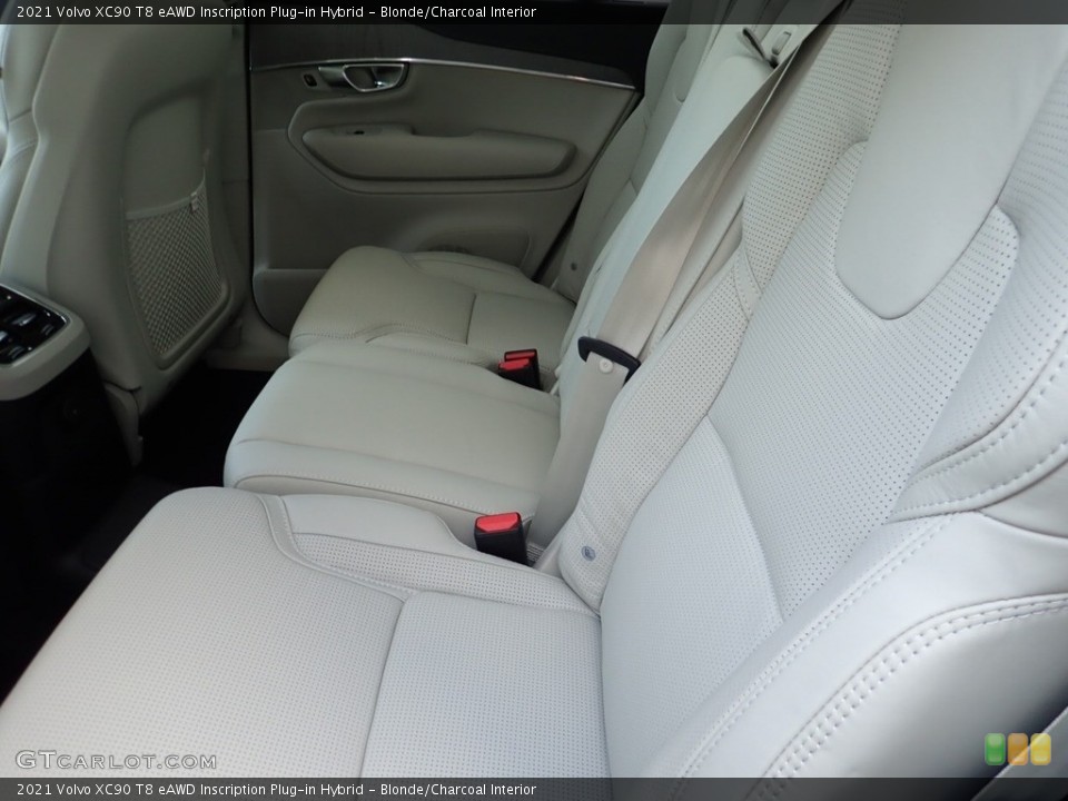 Blonde/Charcoal Interior Rear Seat for the 2021 Volvo XC90 T8 eAWD Inscription Plug-in Hybrid #140271230