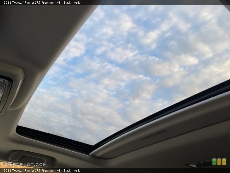 Black Interior Sunroof for the 2021 Toyota 4Runner SR5 Premium 4x4 #140276348