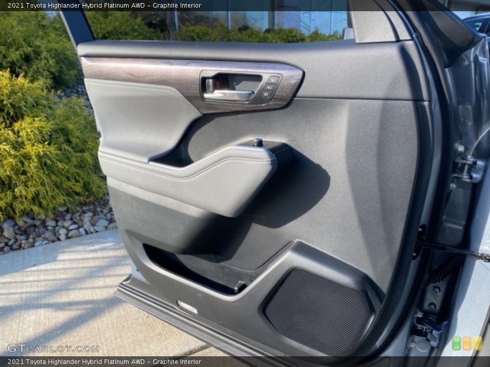 Graphite Interior Door Panel for the 2021 Toyota Highlander Hybrid Platinum AWD #140278103