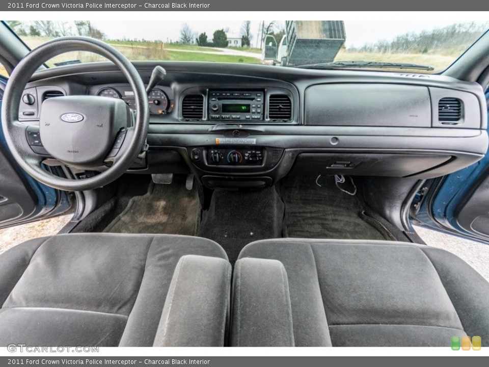 Charcoal Black Interior Photo for the 2011 Ford Crown Victoria Police Interceptor #140287648