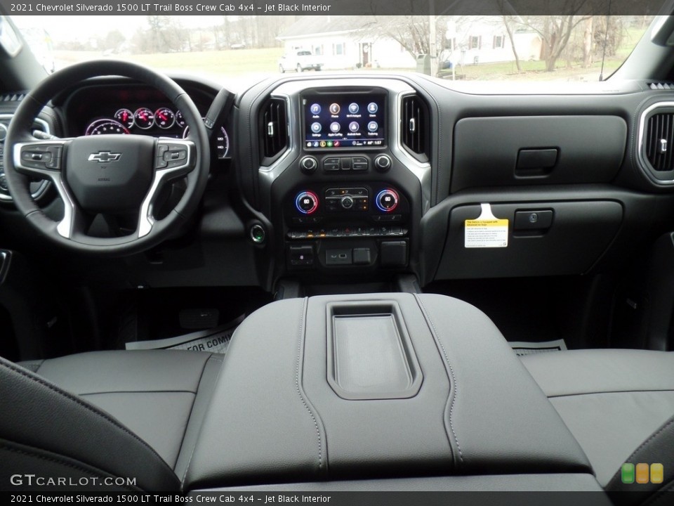 Jet Black Interior Dashboard for the 2021 Chevrolet Silverado 1500 LT Trail Boss Crew Cab 4x4 #140303605