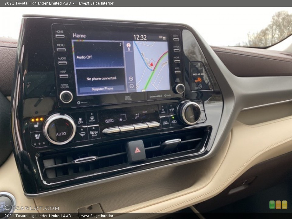 Harvest Beige Interior Controls for the 2021 Toyota Highlander Limited AWD #140320686
