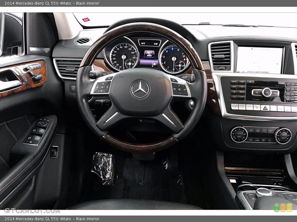 Black Interior Dashboard for the 2014 Mercedes-Benz GL 550 4Matic #140331150