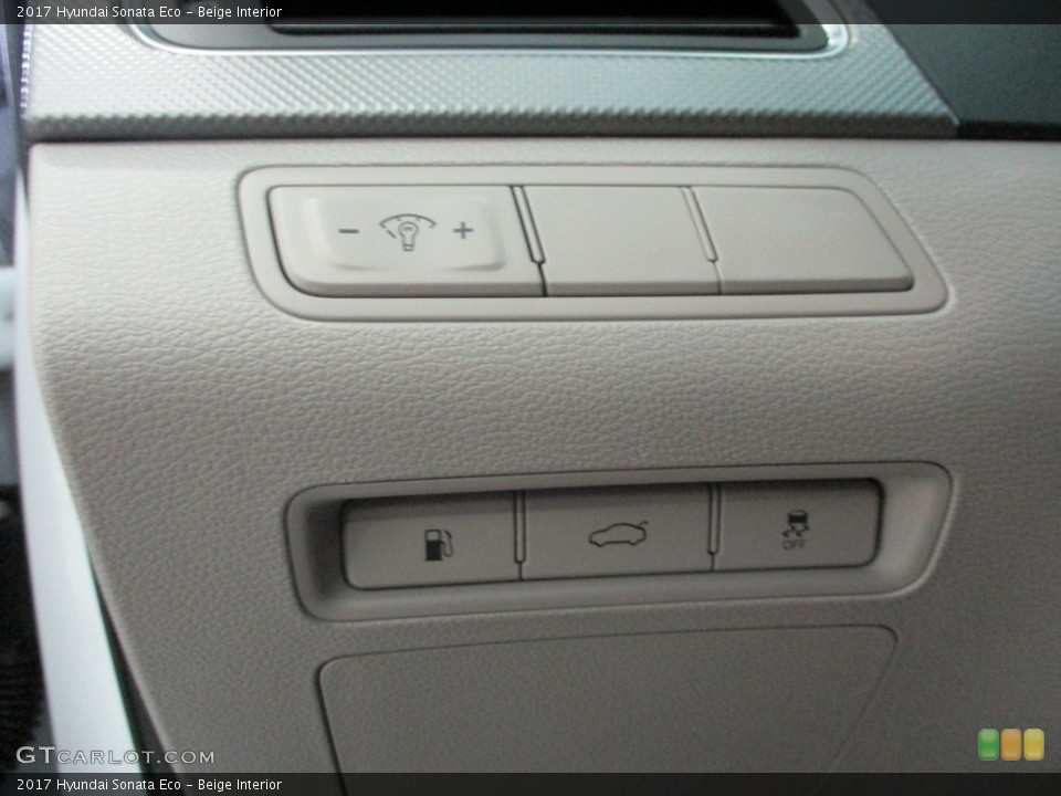 Beige Interior Controls for the 2017 Hyundai Sonata Eco #140361083