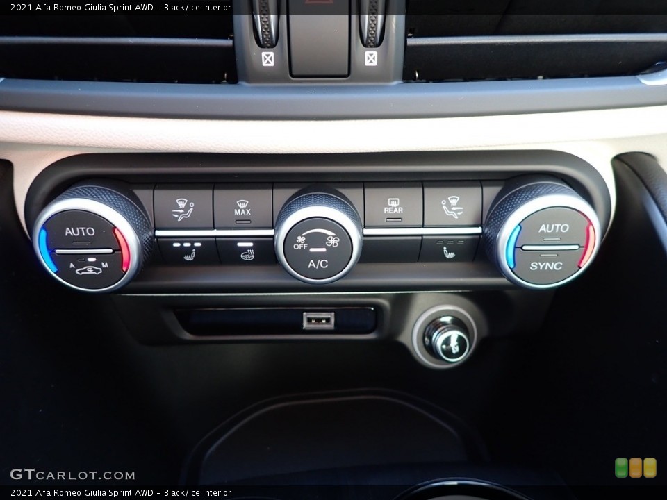 Black/Ice Interior Controls for the 2021 Alfa Romeo Giulia Sprint AWD #140388430