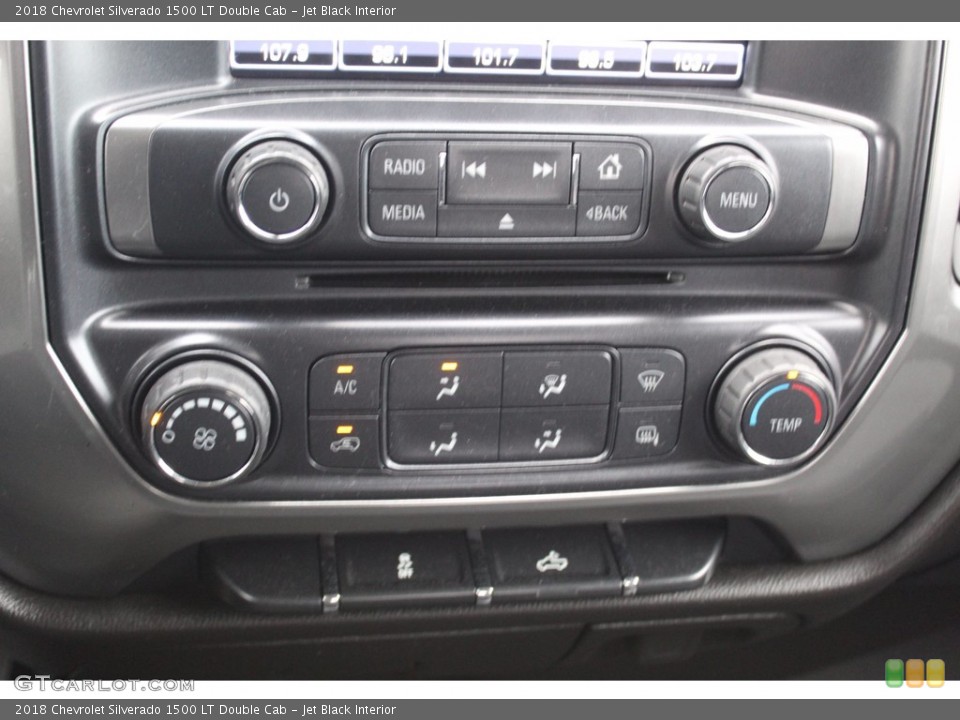 Jet Black Interior Controls for the 2018 Chevrolet Silverado 1500 LT Double Cab #140391841