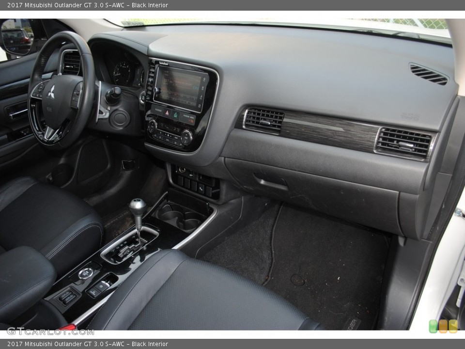 Black Interior Dashboard for the 2017 Mitsubishi Outlander GT 3.0 S-AWC #140410425